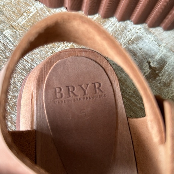 Bryr Gigi Size 35/5 NEW - Picture 5 of 5